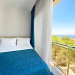 לינה וארוחת בוקר Eyluel 16 Çeşme